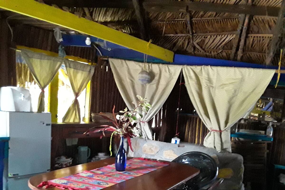 Culture House, 2 Bedrooms | Zimmersafe, individuell dekoriert, individuell eingerichtet