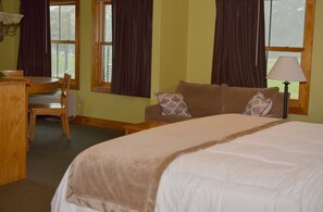 套房, 2 間臥室, 無障礙, 冰箱和微波爐 | 起居區