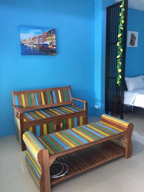 Flat-screen TV - Na Kabin Resort (Kabin Buri)