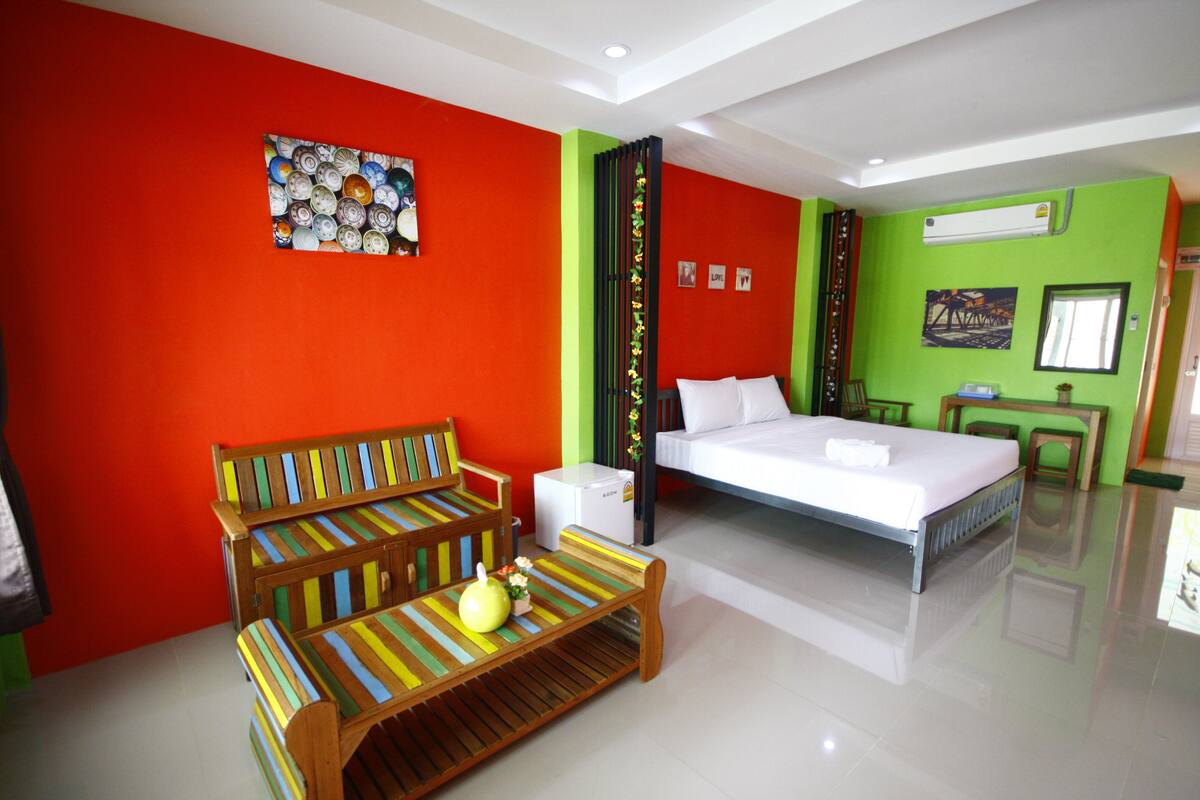 Standard Double Room  | Meja, Wi-fi percuma, cadar katil 