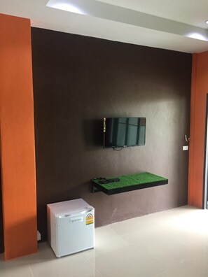 Bureau, Wi-Fi gratuit, draps fournis