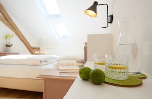 Junior-Apartment, Küche, Bergseite (Birke) | 1 Schlafzimmer, hochwertige Bettwaren, Zimmersafe, Schreibtisch