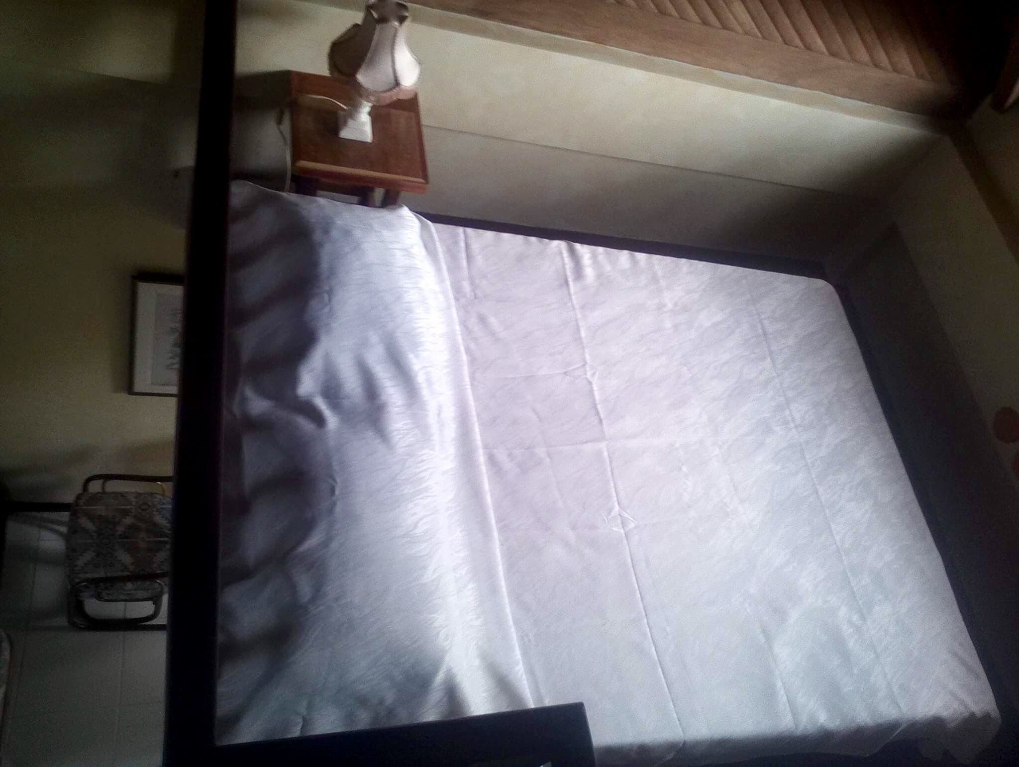 standard room, balcony | bed sheets