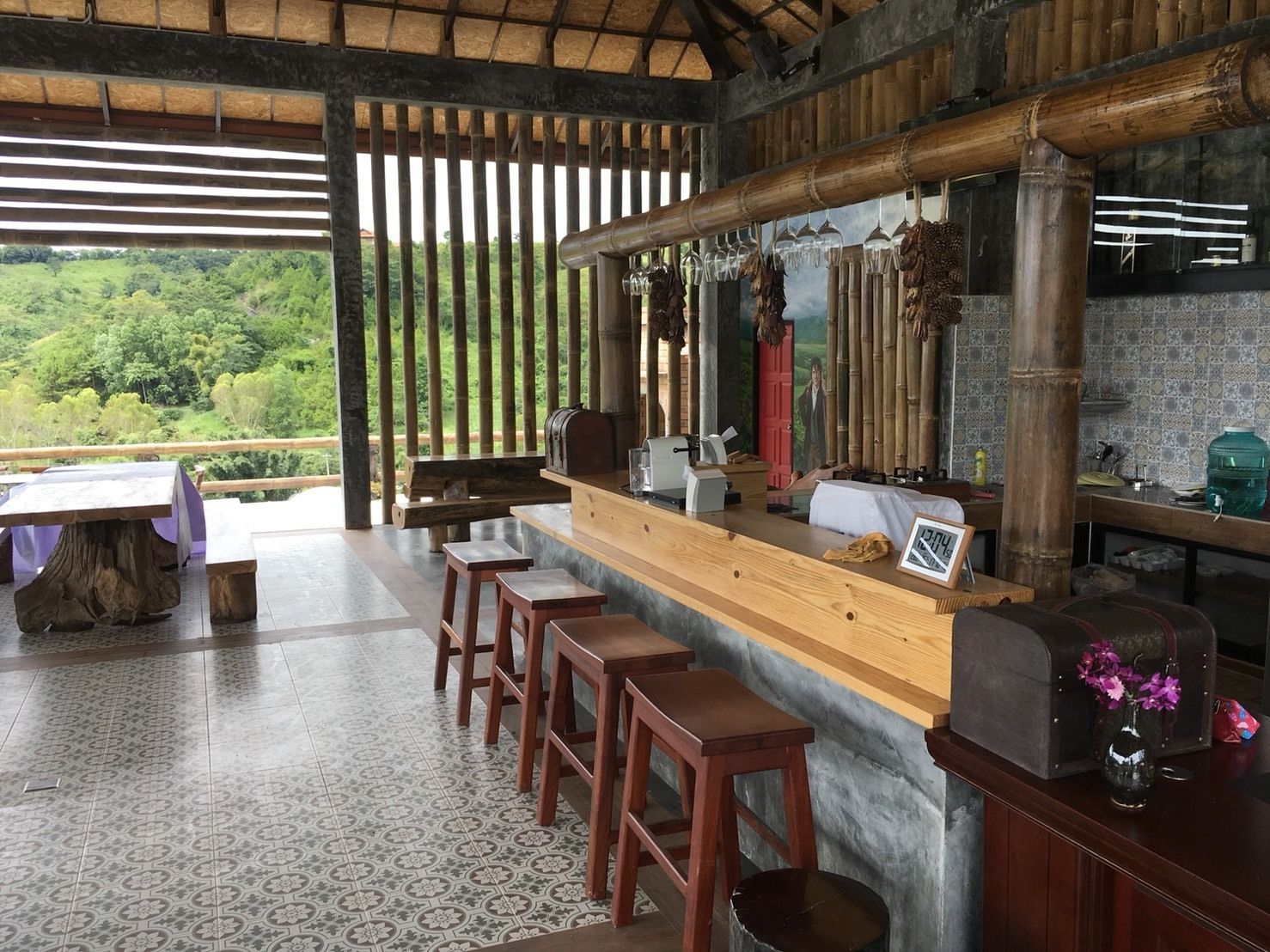 ฝ่ายต้อนรับ