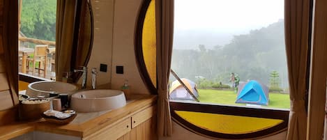 Habitación doble superior | Lavabo en el baño