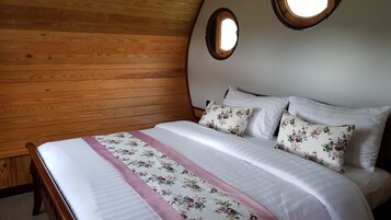 Minibar, escritorio, camas plegables/adicionales y wifi gratis 