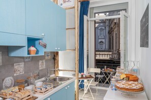 Buffet - B&B DolceVita Napoli (Naples)
