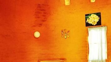 Standard Twin Room | Room amenity