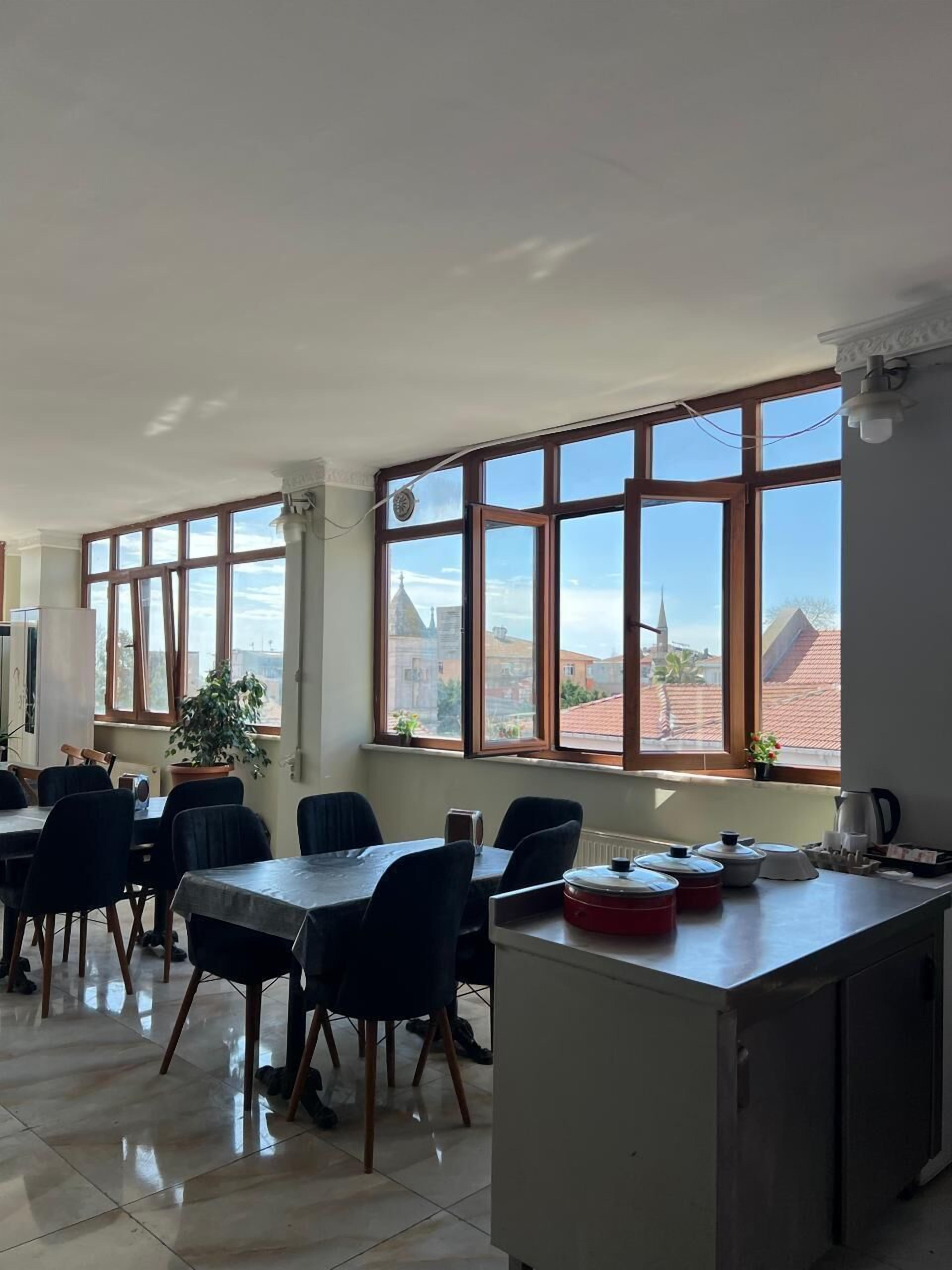 Mini-fridge, electric kettle, blender, coffee grinder