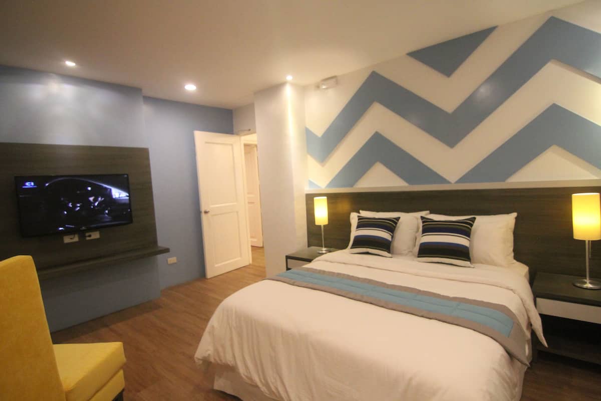 Decoración personalizada, muebles diferentes y wifi gratis