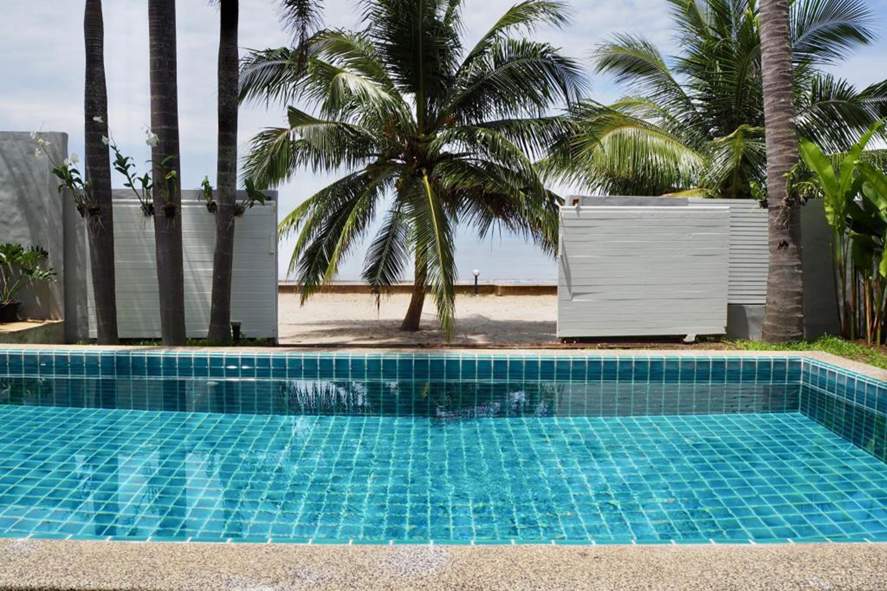 villa with private pool | terrace/patio