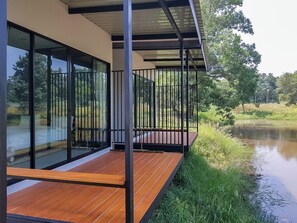 Superior Twin Room | Lake view