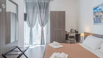 Chambre Double | Bureau, Wi-Fi gratuit, draps fournis