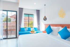 Premier Deluxe Room, Pool View