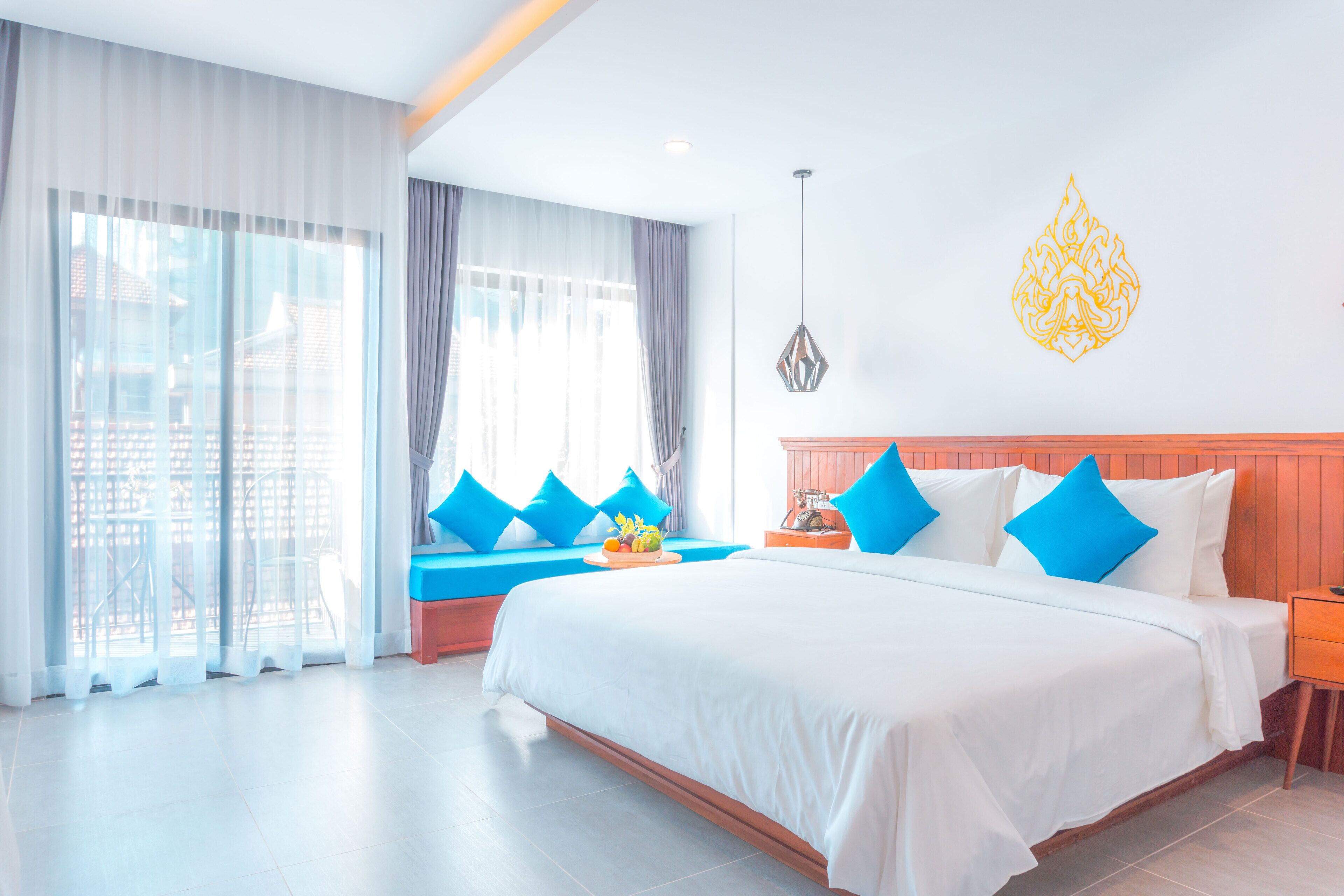 Premier Deluxe Room, Pool View | 1 多间卧室、埃及棉床单、高档床上用品、羽绒被