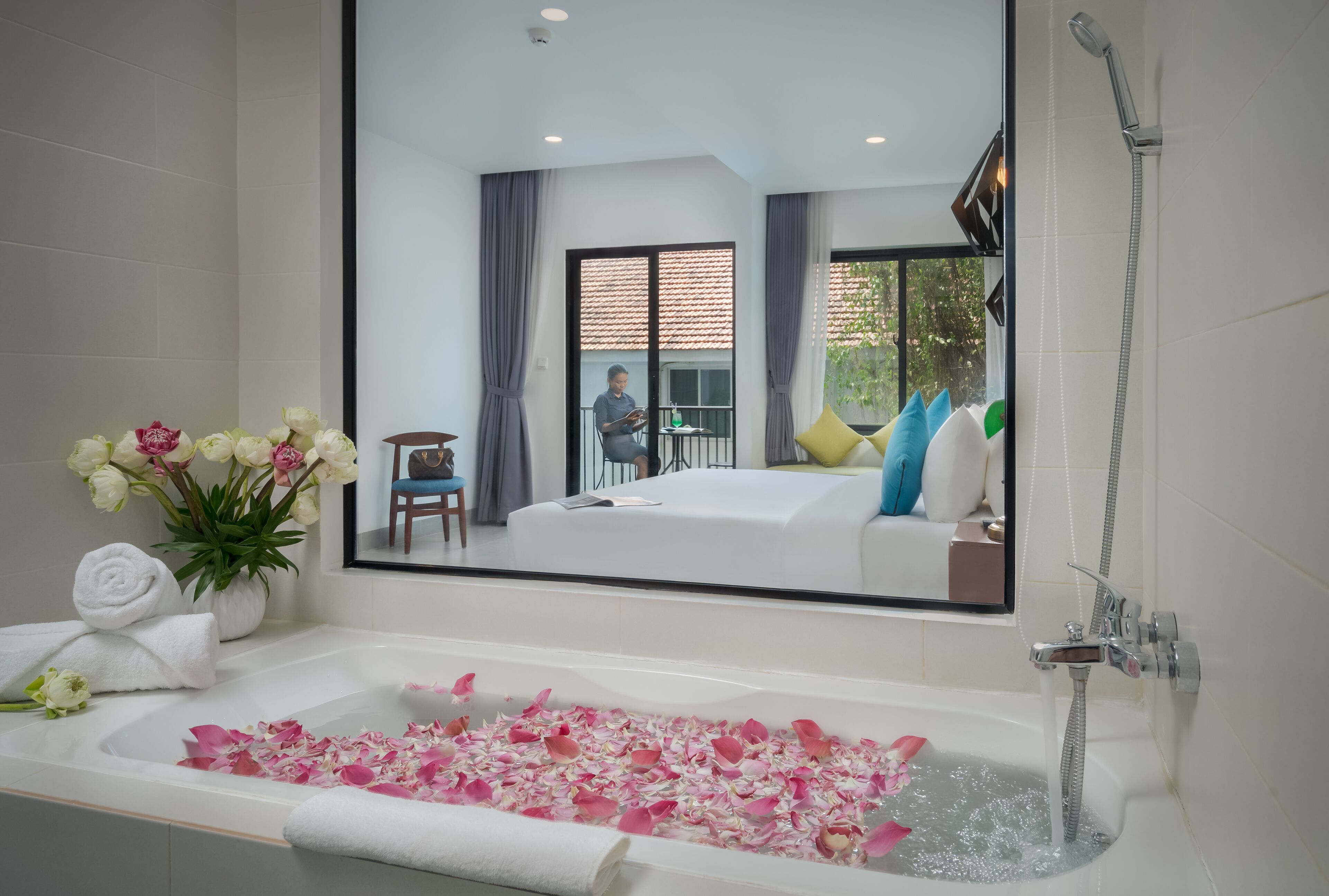 premier deluxe room | 1 bedroom, egyptian cotton sheets, premium bedding, down duvets