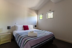 家庭單棟房屋, 3 間臥室, 山景 | 3 間睡房、熨斗/熨衫板、免費 Wi-Fi、床單