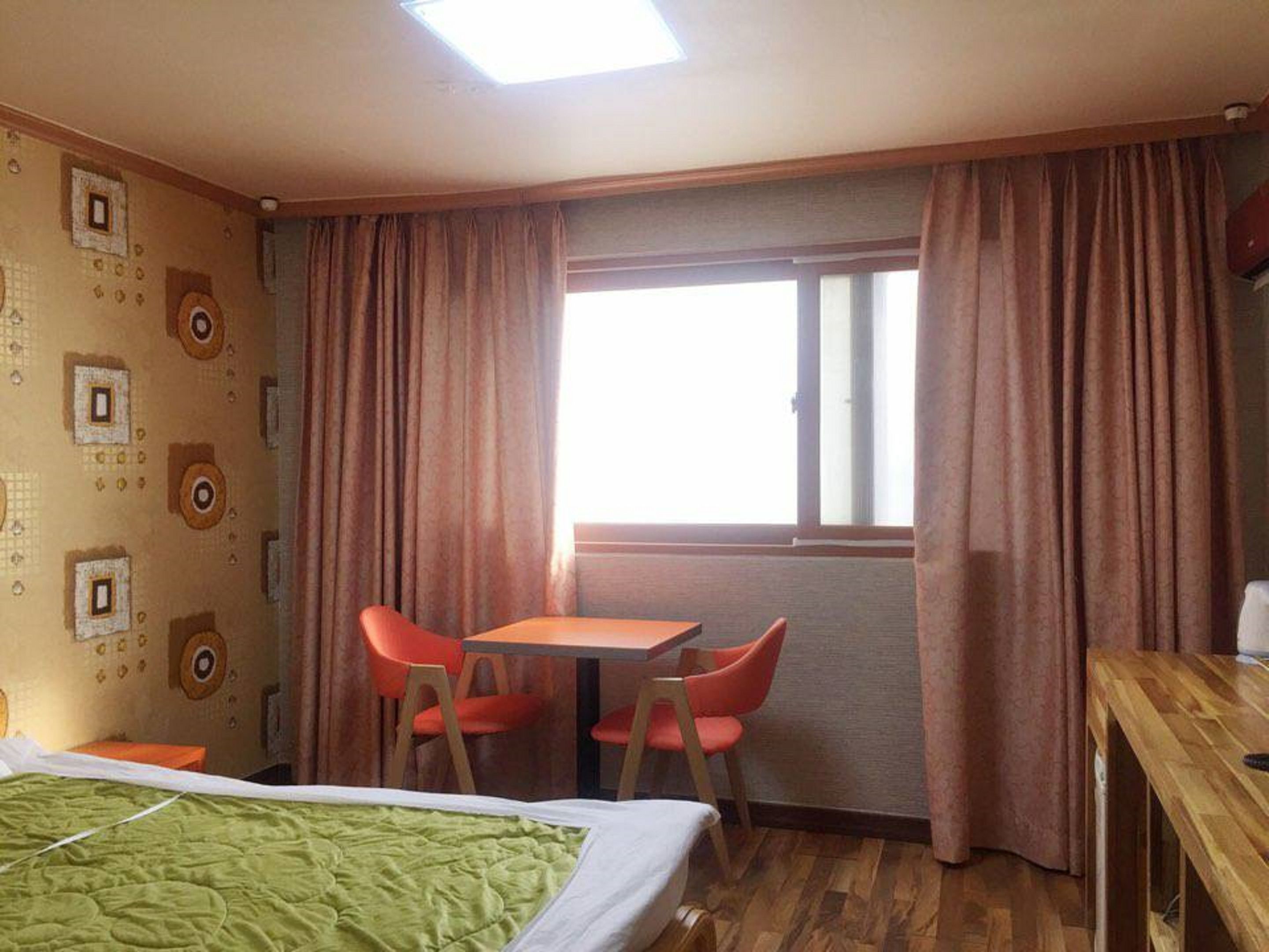 Double Room | Desk, free WiFi