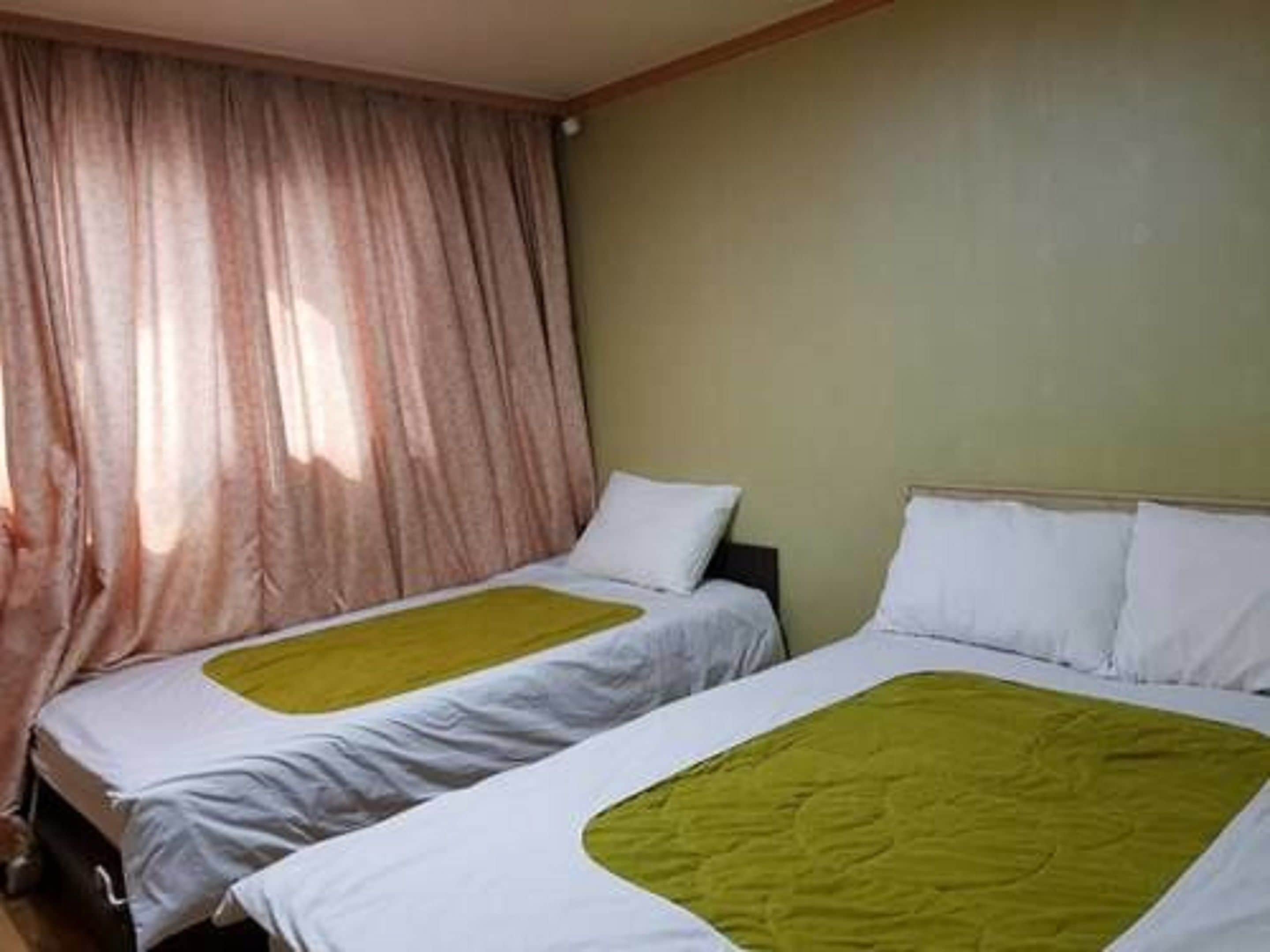 雙床房 (2) | 書桌、免費無線上網