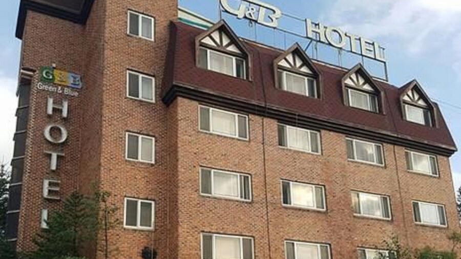 Green and Blue Hotel