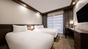Deluxe Twin Room | In-room safe, soundproofing, free WiFi, bed sheets