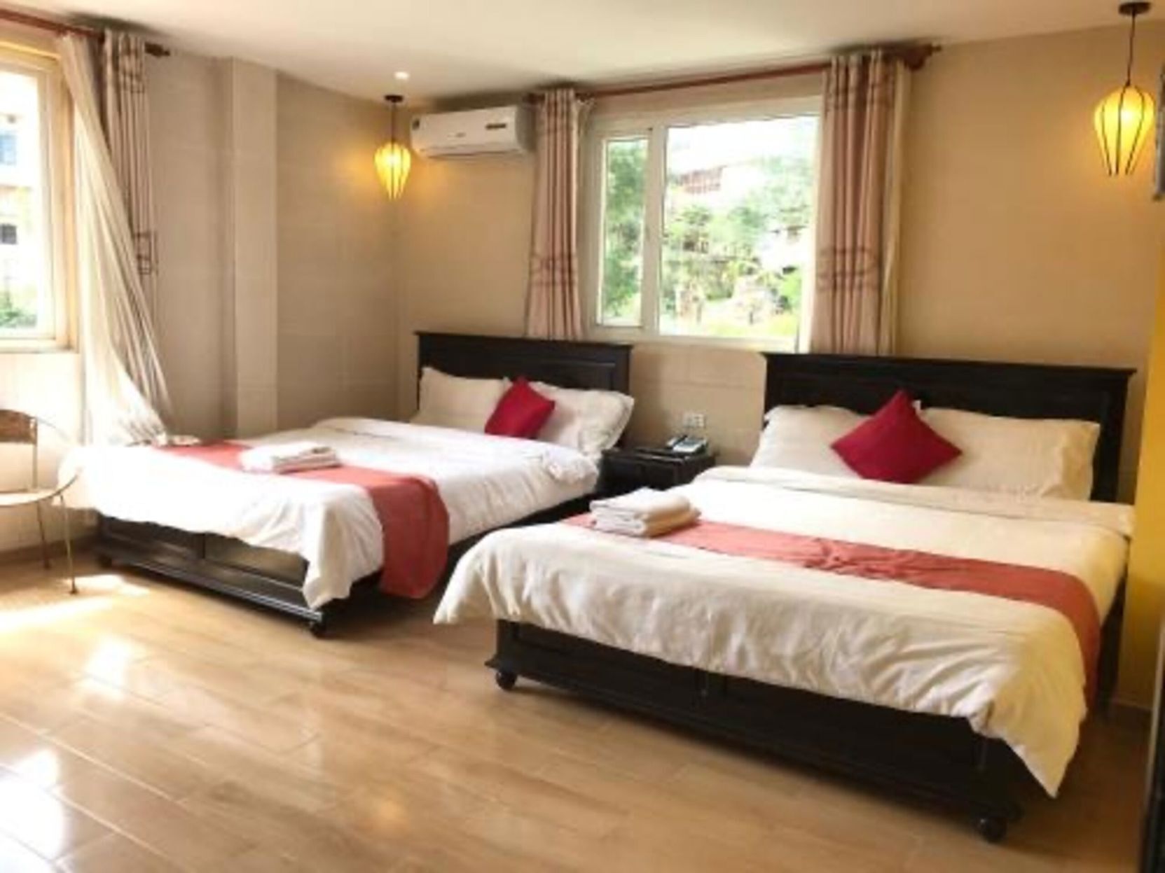 Coffres-forts dans les chambres, Wi-Fi gratuit, draps fournis