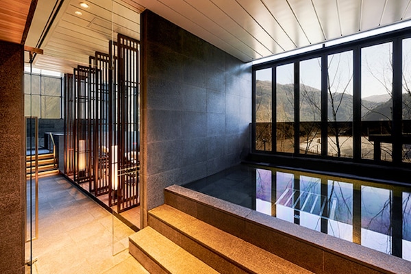 Body treatments, aromatherapy, Swedish massages, prenatal massages