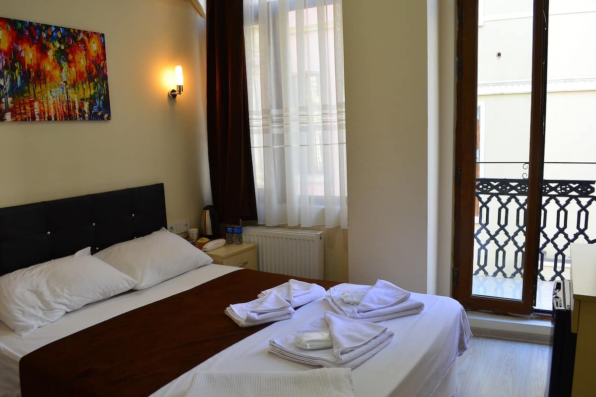 Standard Double Room | Free WiFi