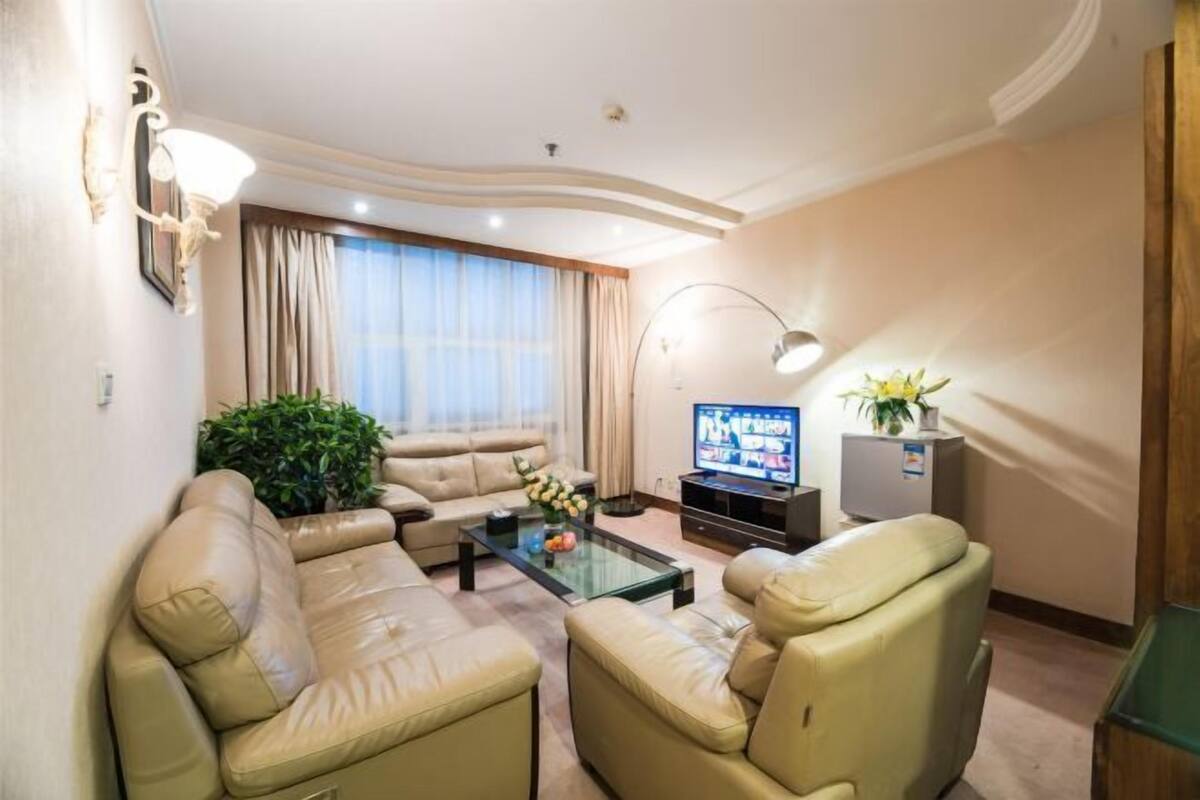 Desk, blackout drapes, rollaway beds, free WiFi