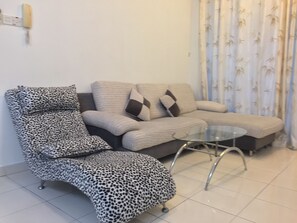 Apartment, 2 Bedrooms | Living area