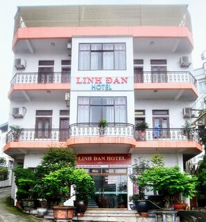 View from property - Linh Dan Hotel (Ha Long)