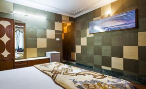 Chambre Deluxe | Bureau, lits pliants/supplémentaires, Wi-Fi gratuit