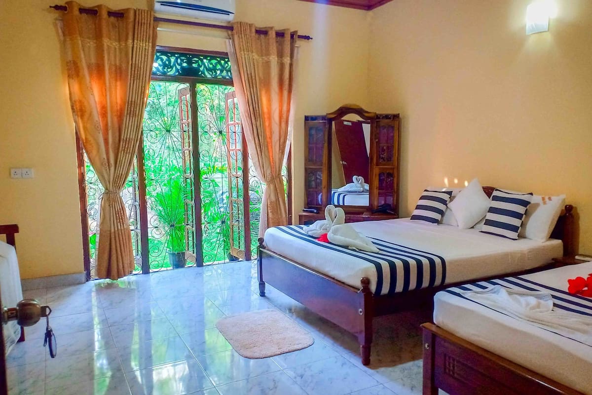 family room | soundproofing, free wifi