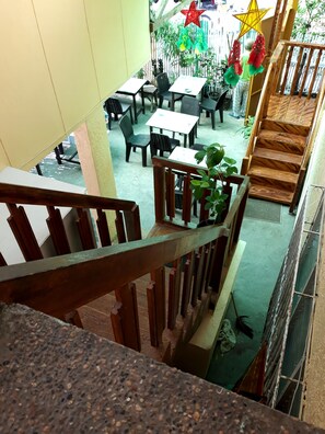 Staircase - Bunakidz Lodge (El Nido)