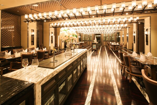 3 restaurants, breakfast, lunch, dinner served; Chinese cuisine - Han Yue Lou Hotel Nanjing (Nanjing)