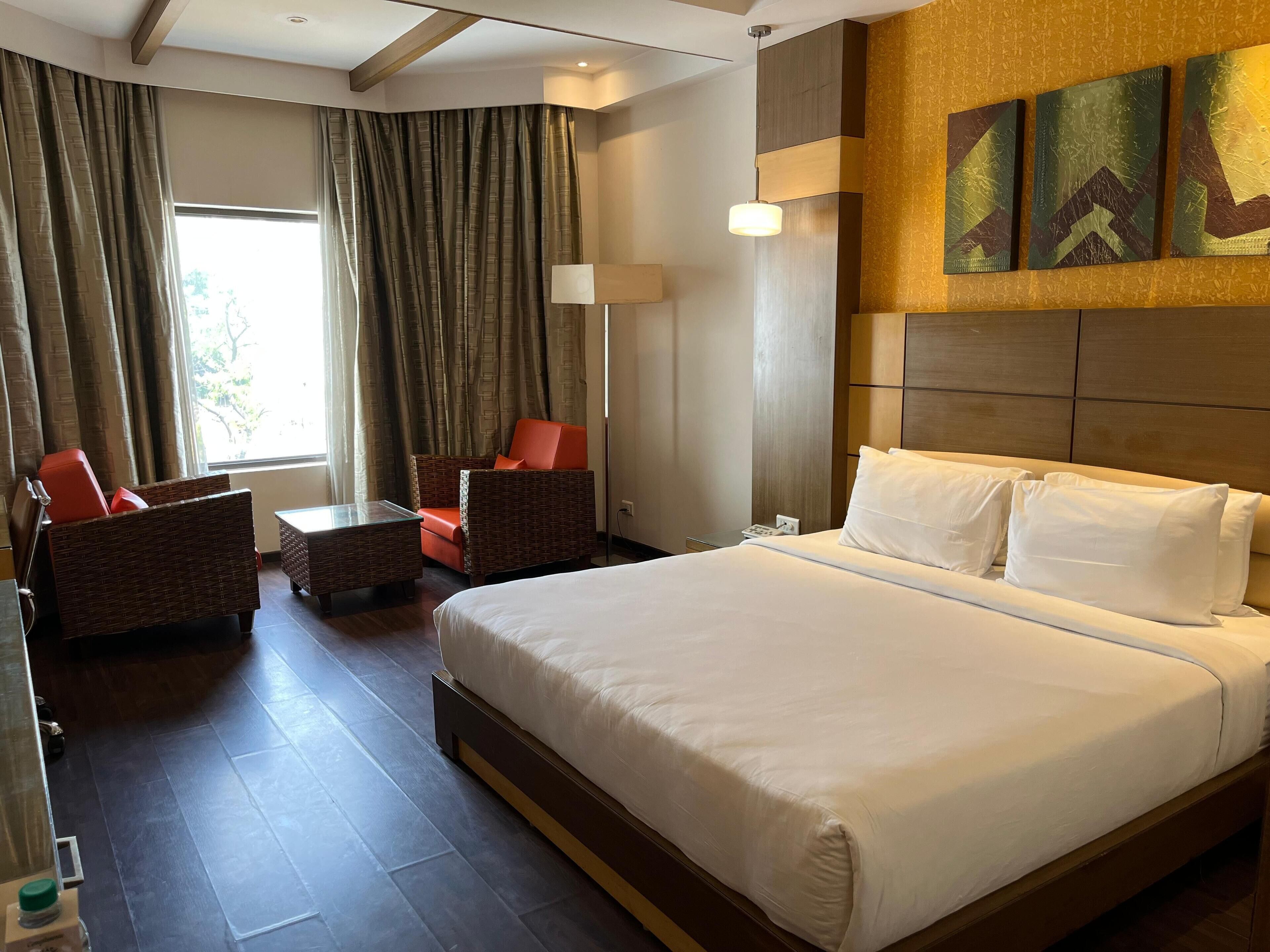 이그제큐티브룸, 킹사이즈침대 1개 | 객실 내 금고, 책상, 방음 설비, 무료 WiFi