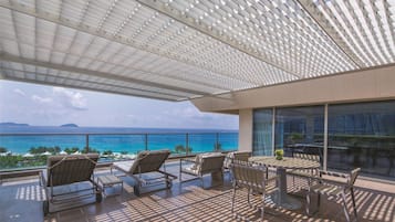 Suite Premier, vista al mar | Balcón