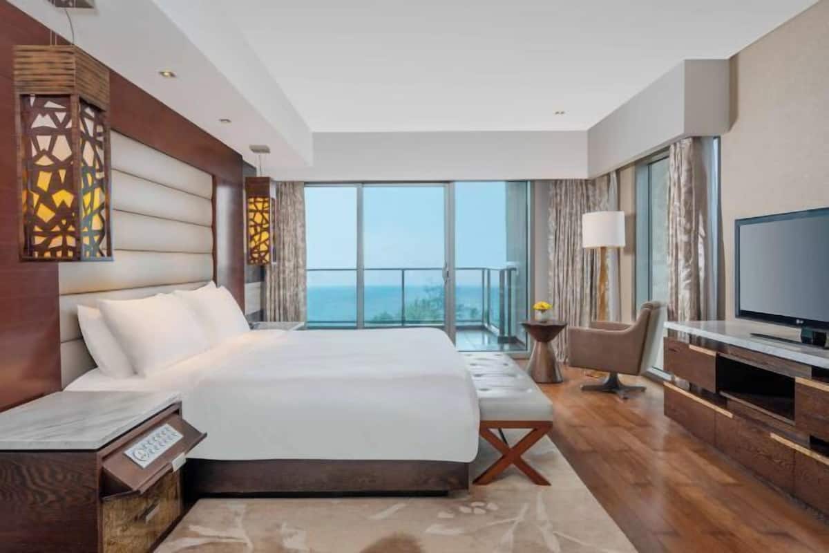 Minibar, in-room safe, desk, blackout drapes