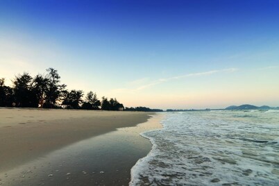Pantai Regal Hotel