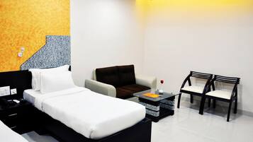 Premier Double or Twin Room, 2 Bedrooms, Accessible, Smoking | Premium bedding, pillow-top beds, desk, free WiFi