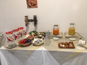 Petit déjeuner buffet compris tous les jours