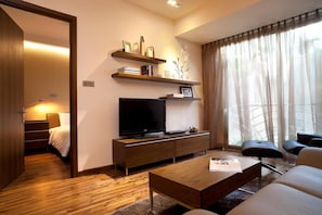 One Bedroom Apartment | In-room safe, desk, iron/ironing board, free WiFi - Saigon City Residence (Ho Chi Minh City)