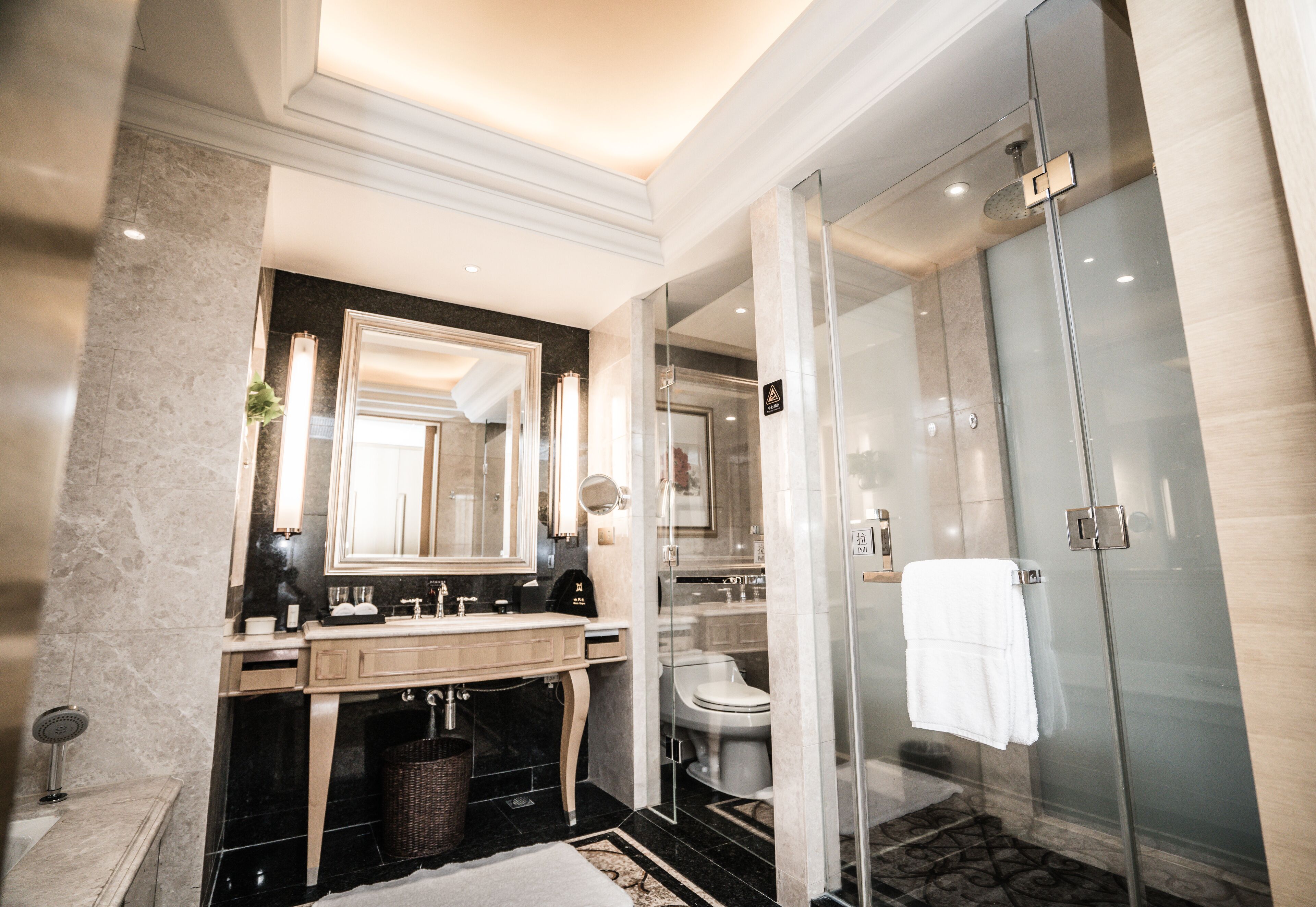 shower, free toiletries, hair dryer, slippers