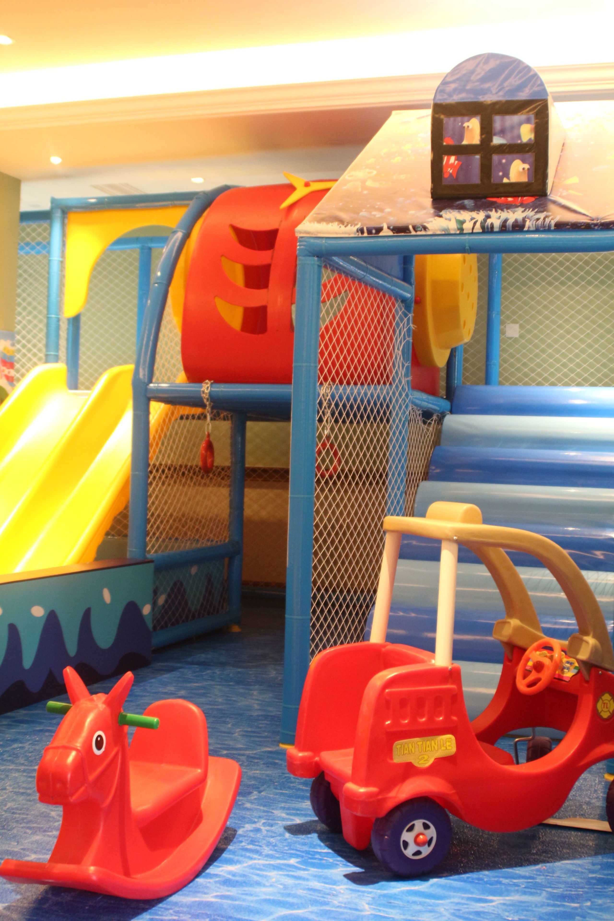 children’s play area – indoor