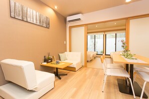 아파트 (CLASSE 01) | 1 개의 침실, 고급 침구, 각각 다른 스타일의 인테리어, 각각 다르게 가구 비치