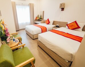 Deluxe Room, 2 Twin Beds | Minibar, desk, WiFi (free) - Green Hotel Danang (Da Nang)