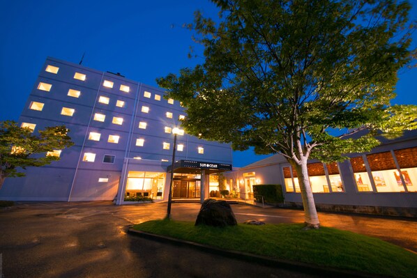 Front of property - evening/night