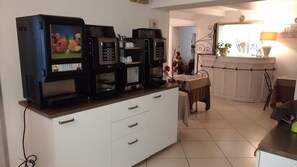 Breakfast area - Hotel Victoria (Florence)