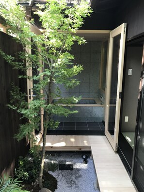 Traditional House (Reikaku Yasaka) | Bathroom