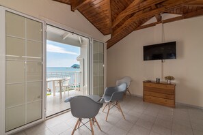 Family Apartment, 2 Bedrooms, Sea View | In-room safe, free WiFi - Sea View Studios & Apartments (Zakynthos)